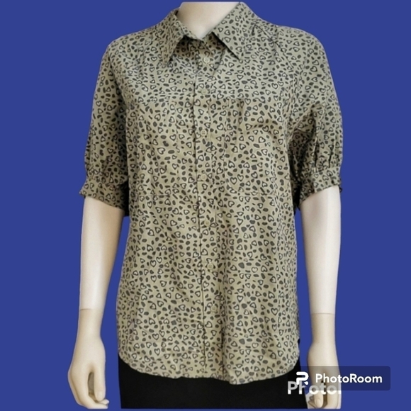 CES FEMME Anthropologie Heart Cheetah Print Babydoll High-Low Button Down Shirt - Picture 1 of 12